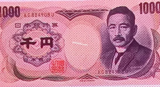 Money Changer Menerima Yen Jepang Lama.